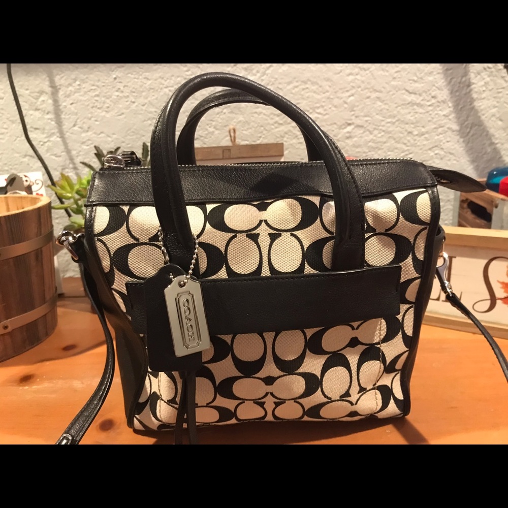 Small Coach Purse - Picture 3 of 5
